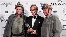 Ani milý nápad, že sošky předávali herci v kostýmech ze svých rolí, už nemohl... Ani milý nápad, že sošky předávali herci v kostýmech ze svých rolí, už nemohl...