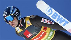 Polský skokan na lyích Jakub Wolny bhem týmové souti v Planici