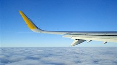 Žlutý wingjet Airbusu A320 prozrazuje stroj španělské společnosti Vueling.... Žlutý wingjet Airbusu A320 prozrazuje stroj španělské společnosti Vueling....