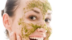 Peeling odstraňuje odumřelé kožní buňky a pomáhá k regeneraci pleti. Peeling odstraňuje odumřelé kožní buňky a pomáhá k regeneraci pleti.