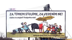 Fanoušci nechali v den startu baráže vylepit rýpavé billboardy Fanoušci nechali v den startu baráže vylepit rýpavé billboardy