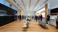 Otevření nové zážitkové prodejny Huawei v Centru Chodov v Praze Otevření nové zážitkové prodejny Huawei v Centru Chodov v Praze