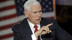 Viceprezident Mike Pence oznámil, e USA chce do pti let pistát na Msíci.