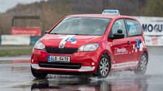 V rámci pilotního projektu Start Driving si žáci autoškoly vyzkoušeli prvky... V rámci pilotního projektu Start Driving si žáci autoškoly vyzkoušeli prvky...
