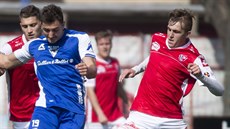 Momentka z druholigového utkání Pardubice - Vlašim Momentka z druholigového utkání Pardubice - Vlašim