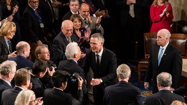 f NATO Jens Stoltenberg bhem projevu v americkm Kongresu (5. dubna 2019)