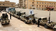 Vozidla, která se libyjským provládním ozbrojeným slokám podailo ukoistit od...