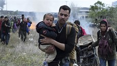 Migranti a uprchlíci, kteří chtějí odcestovat do severní Evropy. (5. dubna 2019) Migranti a uprchlíci, kteří chtějí odcestovat do severní Evropy. (5. dubna 2019)