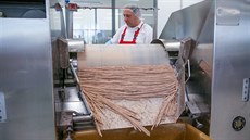 Firma Schwan cosmetics CR otevřela v Českém Krumlově novou halu. Firma Schwan cosmetics CR otevřela v Českém Krumlově novou halu.