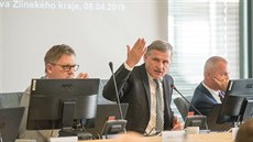 Jednání zastupitelstva Zlínského kraje o stavbě nové zlínské nemocnice. Na... Jednání zastupitelstva Zlínského kraje o stavbě nové zlínské nemocnice. Na...