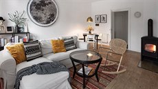 Autorský světelný objekt navrhl Vojtěch původně pro výstavu Designblok. Do... Autorský světelný objekt navrhl Vojtěch původně pro výstavu Designblok. Do...