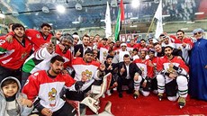 Hokejisté Spojených arabských emirátů se radují z postupu do III. divize... Hokejisté Spojených arabských emirátů se radují z postupu do III. divize...