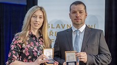 Martina Kocháňová a Radim Vrba získali cenou fair play za rok 2018 za pomoc... Martina Kocháňová a Radim Vrba získali cenou fair play za rok 2018 za pomoc...