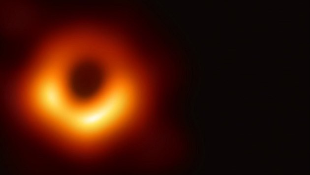 Černá díra v jádru galaxie M87 Černá díra v jádru galaxie M87