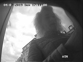 Žena okradla turistku v karlovarské drogerii, z účtu jí pak stihla vybrat... Žena okradla turistku v karlovarské drogerii, z účtu jí pak stihla vybrat...
