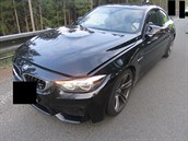 Cizinec uháněl Českem s kradeným BMW (10. dubna 2019). Cizinec uháněl Českem s kradeným BMW (10. dubna 2019).