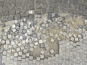 V pražských chodnících jsou díry jak na tankodromu. Můžou za to hlavně řidiči... V pražských chodnících jsou díry jak na tankodromu. Můžou za to hlavně řidiči...