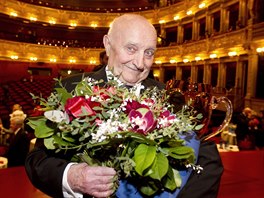 Herec Josef Somr získal v beznu 2014 divadelní cenu Thálie za celoivotní...