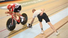 Belgický cyklista Victor Campenaerts je novým světovým rekordmanem v hodinovce.... Belgický cyklista Victor Campenaerts je novým světovým rekordmanem v hodinovce....