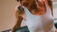 Ke spokojenosti mi stačí obyčejná pohoda, říká MOgirl Nurse. Ke spokojenosti mi stačí obyčejná pohoda, říká MOgirl Nurse.