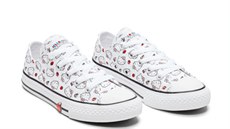 H018_CONVERSE_X_HELLOKITTY_CHUCK_OX_363917CF_PAIR