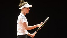 Česká tenistka Markéta Vondroušová trénovala v Prostějově před barážovým... Česká tenistka Markéta Vondroušová trénovala v Prostějově před barážovým...