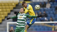 Martin Dostál z Bohemians (vlevo) a Jan Shejbal z Teplic v ligovém utkání Martin Dostál z Bohemians (vlevo) a Jan Shejbal z Teplic v ligovém utkání