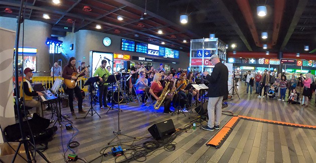 Jazz na Hlavním nádraží (Big Band KJJ).