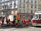Akce započala 11.dubna první etapou, uzavřením kolejové dopravy směr Hradčanská, druhá etapa omezuje provoz směrem k nábřeží kpt. Jaroše (do 4. května). A to ještě naváže III.etapa až do 16. května, kdy bude uzavřen kolejový provoz Revoluční ulicí k nám. Akce započala 11.dubna první etapou, uzavřením kolejové dopravy směr Hradčanská, druhá etapa omezuje provoz směrem k nábřeží kpt. Jaroše (do 4. května). A to ještě naváže III.etapa až do 16. května, kdy bude uzavřen kolejový provoz Revoluční ulicí k nám.