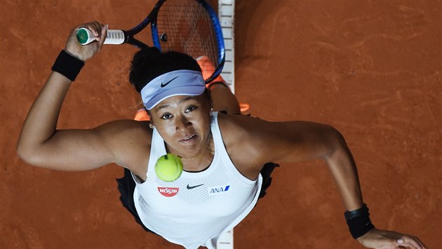 Naomi Ósakaová na turnaji ve Stuttgartu. Naomi Ósakaová na turnaji ve Stuttgartu.