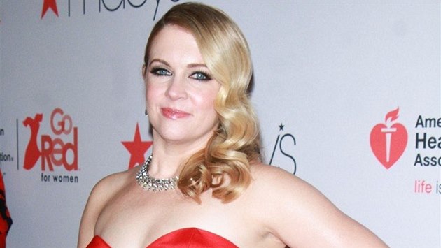 Melissa Joan Hartová (2018) Melissa Joan Hartová (2018)