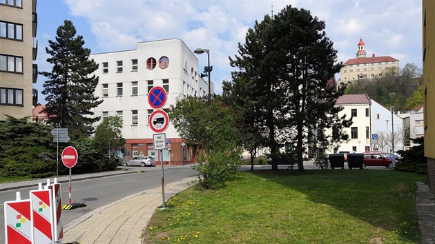 Radnice v Náchodě nechala prorazit novou spojku pod železniční tratí mezi... Radnice v Náchodě nechala prorazit novou spojku pod železniční tratí mezi...