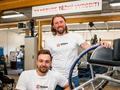 Ivan Nestával (vpravo) a Zbyněk Sýkora jsou jednateli firmy Ultina, která v... Ivan Nestával (vpravo) a Zbyněk Sýkora jsou jednateli firmy Ultina, která v...