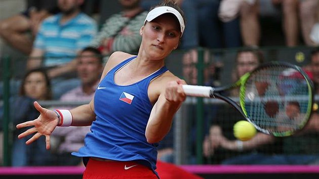 Markta Vondrouov pi barovm utkn Fed Cupu proti Kanad