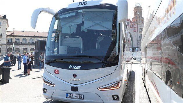 Dopravn spolenost Student Agency v Praze pedstavila flotilu novch autobus Scania. (25. dubna 2019)