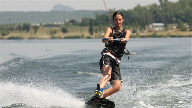 Mosteck jezero Matylda vyuvaj rekrean sportovci.