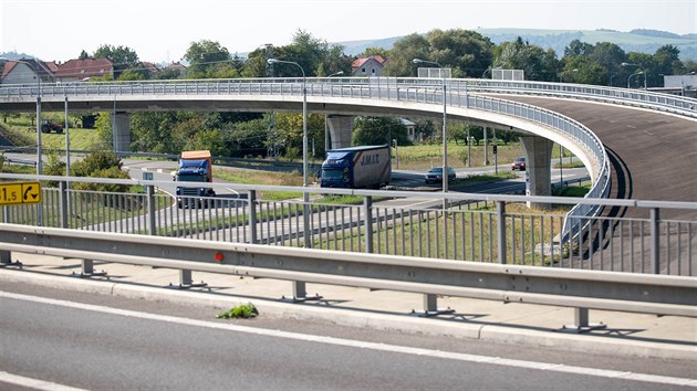 Severovchodn st obchvatu Otrokovic je soust dlnice D55.