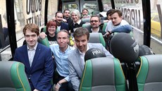 Volebním autobusem budou kandidáti jezdit na setkání s voliči. (29. dubna 2019) Volebním autobusem budou kandidáti jezdit na setkání s voliči. (29. dubna 2019)