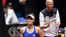 eská tenistka Markéta Vondrouová v baráovém utkání Fed Cupu s Kanadou.