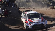 Brit Kris Meeke se spolujezdcem Sebastianem Marshalem během Argentinské rallye. Brit Kris Meeke se spolujezdcem Sebastianem Marshalem během Argentinské rallye.