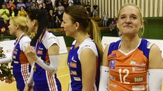 Julie Kováová (vpravo) z Olomouce se raduje ze zisku titulu.