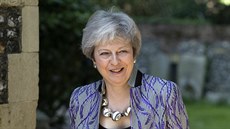 Britská premiérka Theresa Mayová na nedlním velikononím obadu v jiní Anglii...