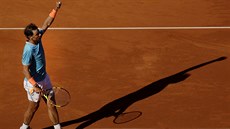 Rafael Nadal slaví v Barceloně výhru nad Leonardem Mayerem. Rafael Nadal slaví v Barceloně výhru nad Leonardem Mayerem.
