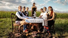 Vizuál k představení Timon/Titus, které na festival Sněz tu žábu vezou... Vizuál k představení Timon/Titus, které na festival Sněz tu žábu vezou...