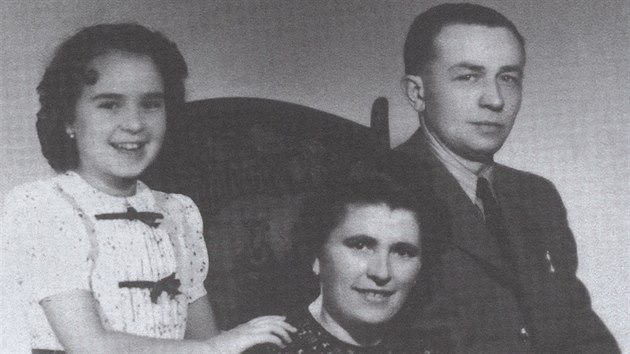 Jiina Bohdalov se svmi rodii (1941)