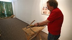 Jihlavská výstava Svět středověkých her je pomyslně rozdělená na dvě části.... Jihlavská výstava Svět středověkých her je pomyslně rozdělená na dvě části....