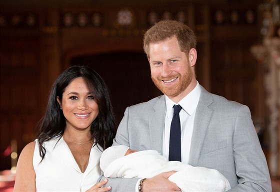 Vévodkyn Meghan, princ Harry a jejich syn Archie Harrison Mountbatten-Windsor...