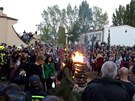 Pálení čarodějnic v parku na Kampě. Pálení čarodějnic v parku na Kampě.