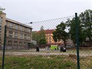 Nevyužitý prostor u metra Strašnická. Dříve zde bylo hřiště a pak mnoho let tržnice. Nevyužitý prostor u metra Strašnická. Dříve zde bylo hřiště a pak mnoho let tržnice.