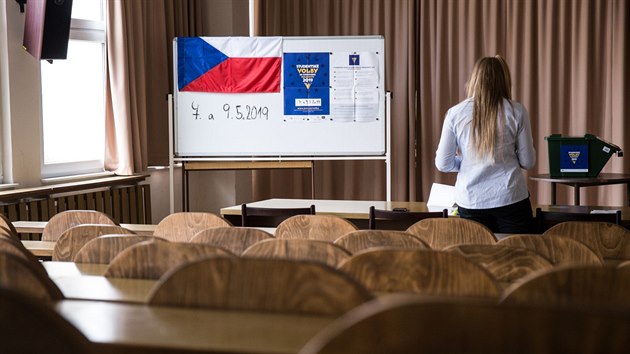 Studentsk volby do Evropskho parlamentu vyhrli Pirti. (9. kvtna 2019)